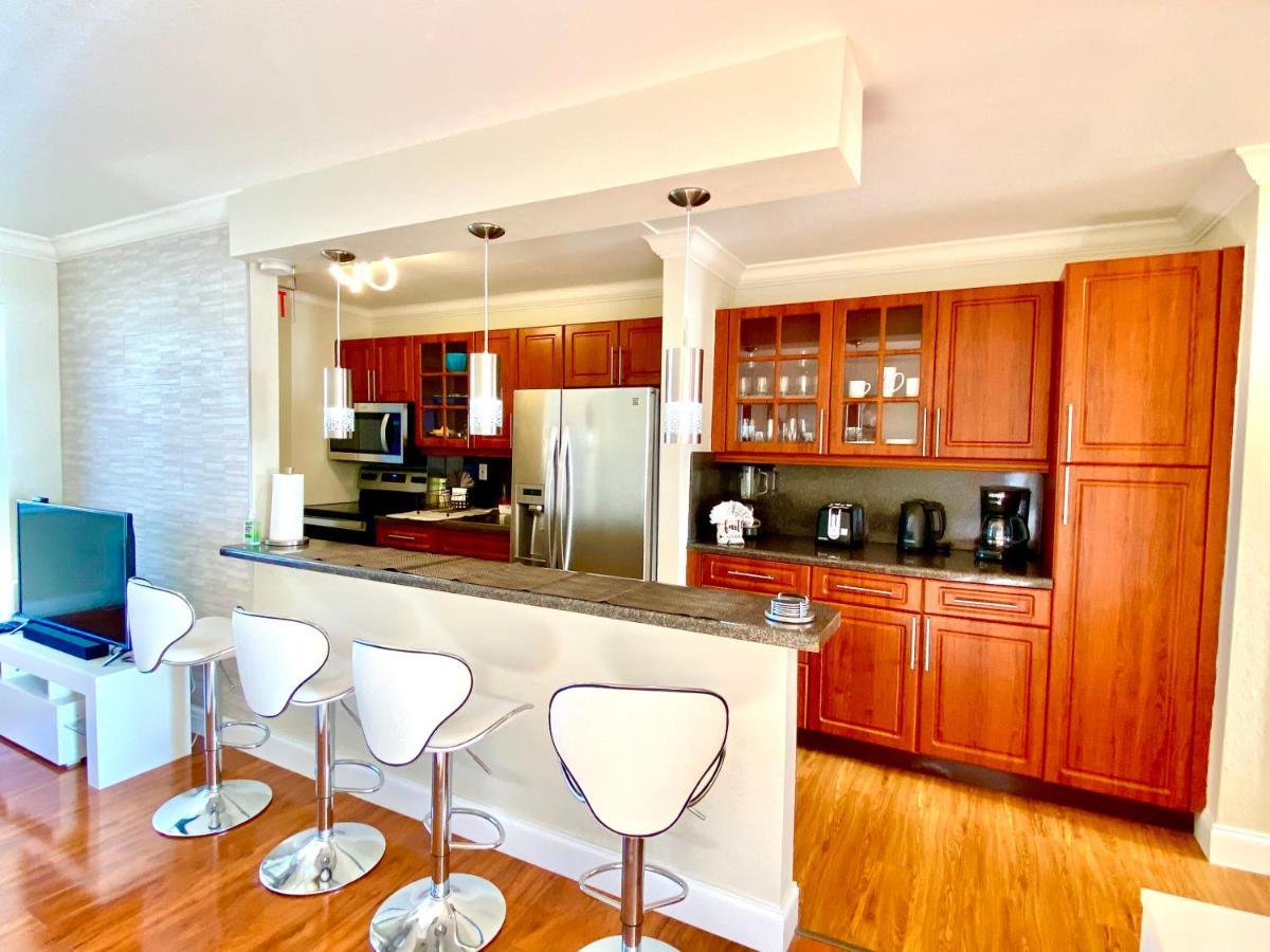 Deluxe Waterfront One Bedroom Apartment With Miami Skyline View, Free Parking 5 Mins Drive To Miami Beach Exterior foto
